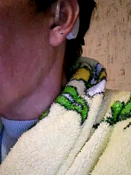 Snapshot of MeryLive59011 chatting on 09.30.25 MeryLive59011 online show from 09.30.25