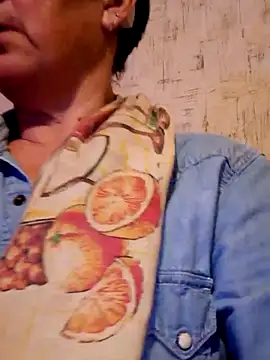 Snapshot of MeryLive59011 chatting on 11.06.25 MeryLive59011 online show from 11.06.25