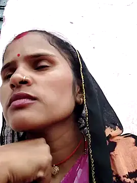 Snapshot of Sanjna_cuty chatting on 09.18.25 Sanjna cuty online show from 09.18.25