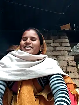 Snapshot of Sanjna_cuty chatting on 12.14.25 Sanjna cuty online show from 12.14.25