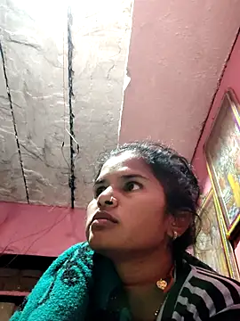 Snapshot of Sanjna_cuty chatting on 12.22.25 Sanjna cuty online show from 12.22.25