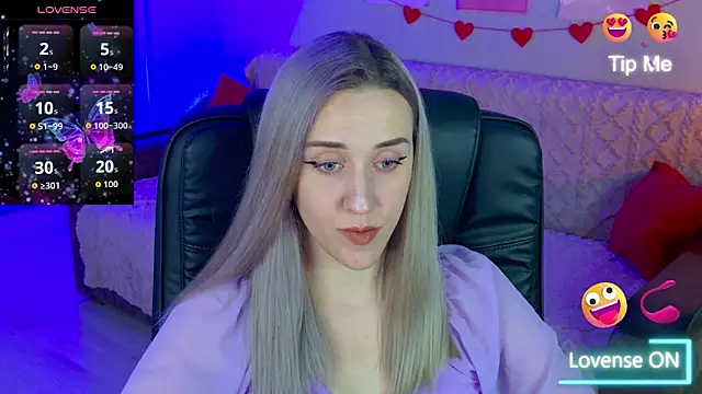 Snapshot of Free_Harmony chatting on 09.28.25 Free Harmony online show from 09.28.25