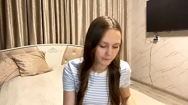 SoSweetGirl online show from 10.08.25