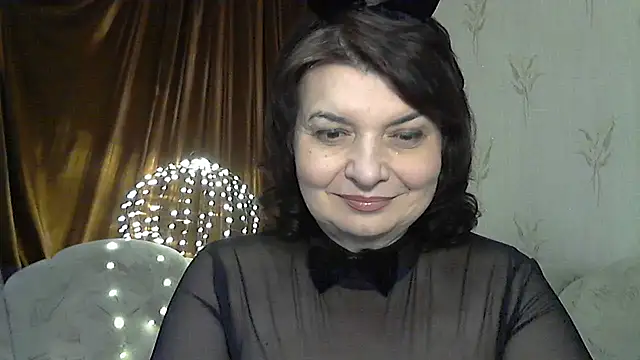 Snapshot of LedyNika chatting on 02.10.26 LedyNika online show from 02.10.26