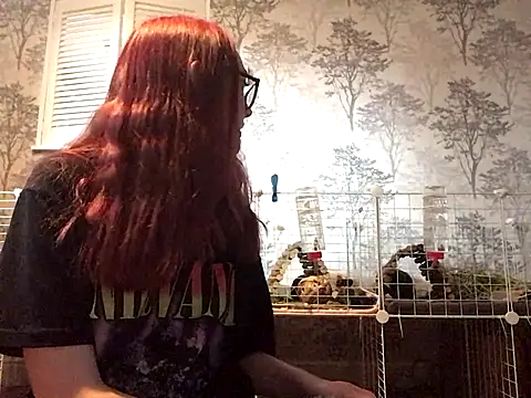 Snapshot of ivysplayhouse chatting on 09.12.25 ivysplayhouse online show from 09.12.25