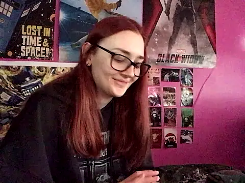 Snapshot of ivysplayhouse chatting on 09.27.25 ivysplayhouse online show from 09.27.25