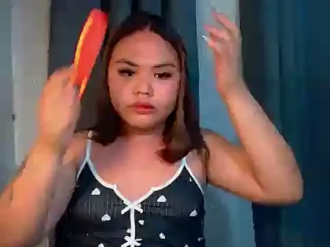 Snapshot of Babydannie03 chatting on 09.14.25 Babydannie03 online show from 09.14.25