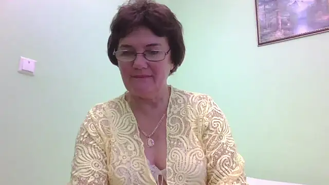 Snapshot of Galina56301 chatting on 10.16.25 Galina56301 online show from 10.16.25