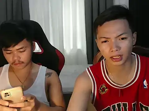 hot emman online show from 10.10.25