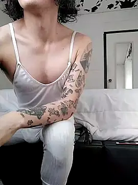 Snapshot of oxxy_jean chatting on 06.13.26 oxxy jean online show from 06.13.26