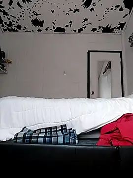 Snapshot of oxxy_jean chatting on 06.16.26 oxxy jean online show from 06.16.26