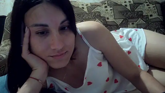 kiss lovely  online show from 05.19.26