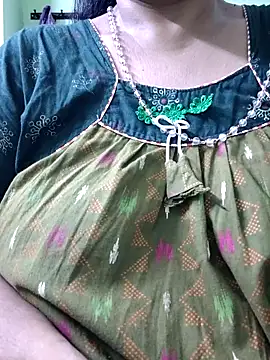 Snapshot of sweet-lotus chatting on 09.30.25 sweet-lotus online show from 09.30.25