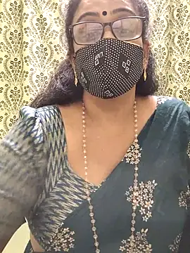 Snapshot of sweet-lotus chatting on 09.30.25 sweet-lotus online show from 09.30.25