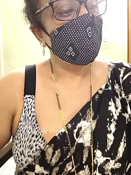 Snapshot of sweet-lotus chatting on 10.11.25 sweet-lotus online show from 10.11.25