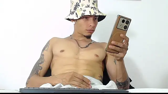 Daniel laverde online show from 10.28.25