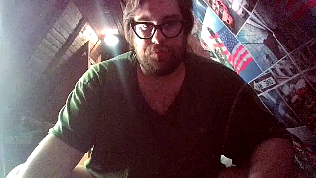 chubbyDavid1998 online show from 10.28.25