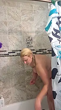 RhondaRump online show from 10.11.25