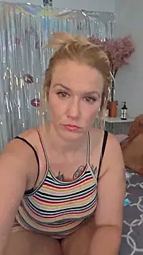 RhondaRump online show from 07.18.26