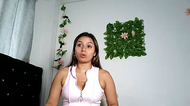 Snapshot of abella-lemus chatting on 02.20.26 abella-lemus online show from 02.20.26