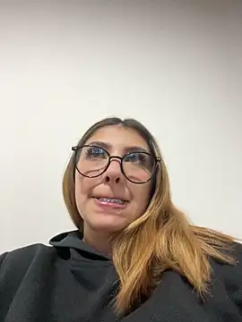 Snapshot of AriaBliss- chatting on 11.07.25 AriaBliss- online show from 11.07.25