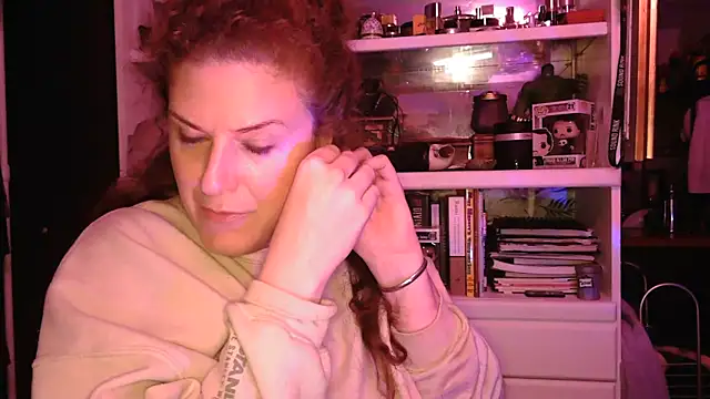 Snapshot of RasheleErotica chatting on 11.16.25 RasheleErotica online show from 11.16.25