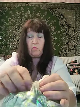 Snapshot of CrystalLime6411 chatting on 05.16.26 CrystalLime6411 online show from 05.16.26