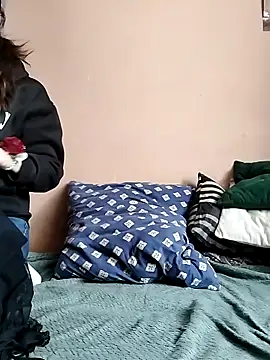 HardCouple33 online show from 02.16.26