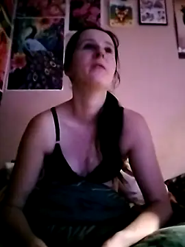 Snapshot of HardCouple33 chatting on 05.13.26 HardCouple33 online show from 05.13.26