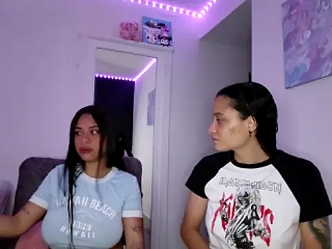 reina reina online show from 03.27.26