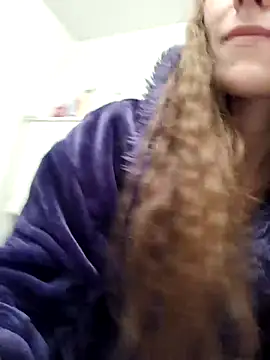 Wonderland97 online show from 12.18.25