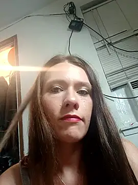 Wonderland97 online show from 12.21.25