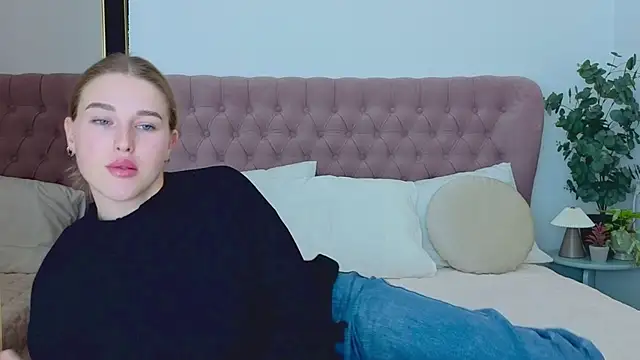 Violeta blush online show from 09.26.25