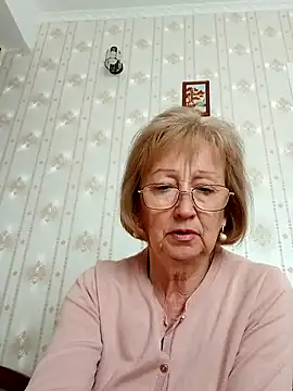 AlikaSwan5821 online show from 09.28.25