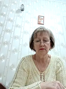 AlikaSwan5821 online show from 11.28.25