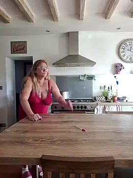 Misspapillon1840 online show from 12.01.25