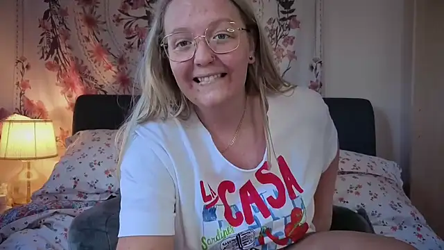 Daisyxoxo  online show from 06.25.26