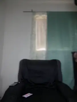 Snapshot of _foreigntitts chatting on 10.12.25 foreigntitts online show from 10.12.25