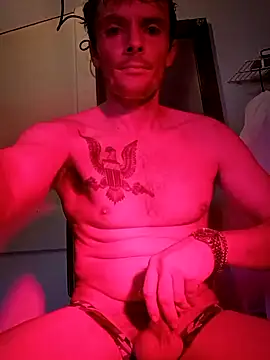 Snapshot of RichardW chatting on 10.03.25 RichardW online show from 10.03.25