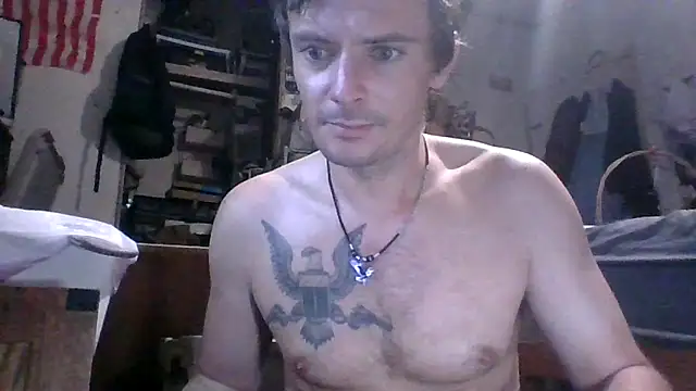 Snapshot of RichardW chatting on 10.26.25 RichardW online show from 10.26.25