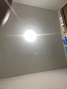 Nillsobluyy online show from 12.20.25