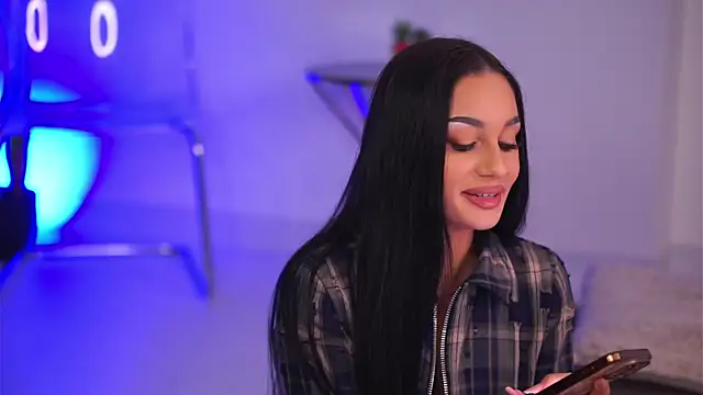 NinaSolenne online show from 12.16.25