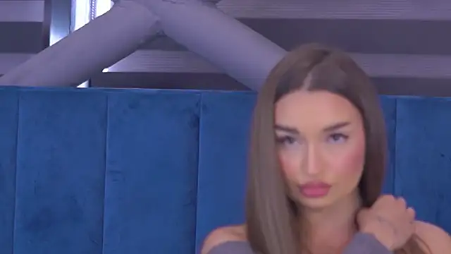 MillaSerene online show from 09.26.25