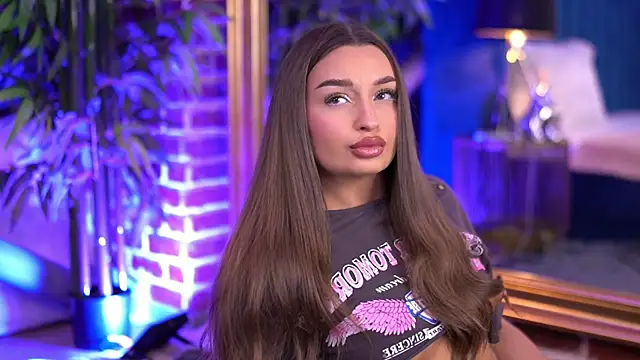 MillaSerene online show from 11.28.25