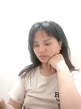 Snapshot of Heulwen-22 chatting on 09.27.25 Heulwen-22 online show from 09.27.25