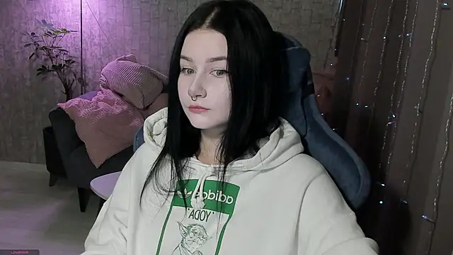 AlinaGreeeen online show from 09.27.25