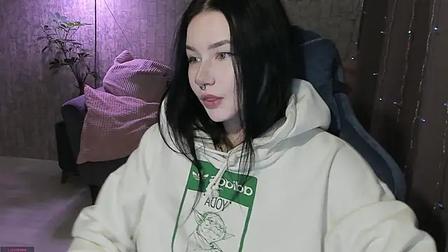 AlinaGreeeen online show from 09.28.25