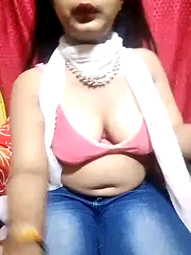 Snapshot of Babe_Doll04 chatting on 09.28.25 Babe Doll04 online show from 09.28.25