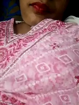 Snapshot of Babe_Doll04 chatting on 10.11.25 Babe Doll04 online show from 10.11.25