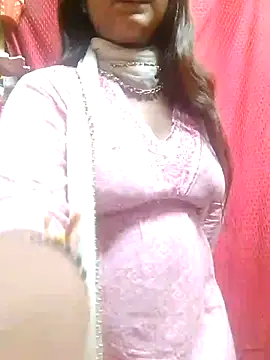 Snapshot of Babe_Doll04 chatting on 10.20.25 Babe Doll04 online show from 10.20.25